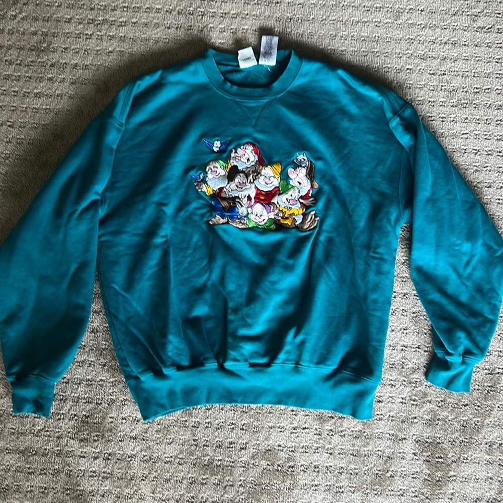 XL Vintage Disney Crew Neck